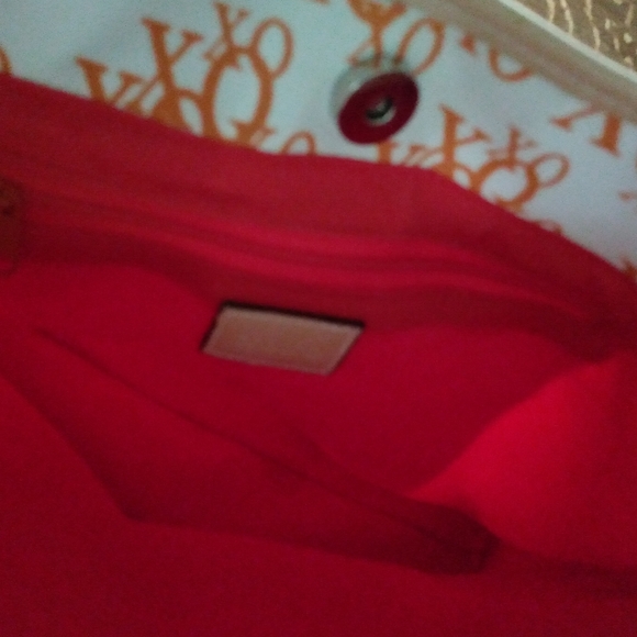 XOXO Tote - Picture 2 of 7